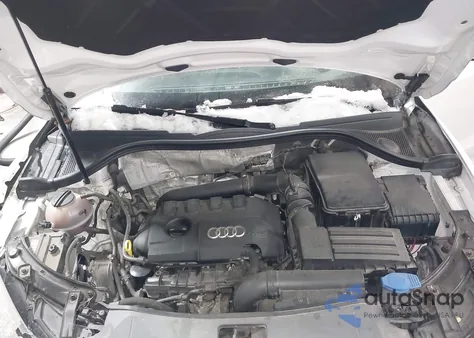 2016 Audi Q3 2.0T Premium Plus z USA, uszkodzony, nr VIN WA1EFCFS5GR012868